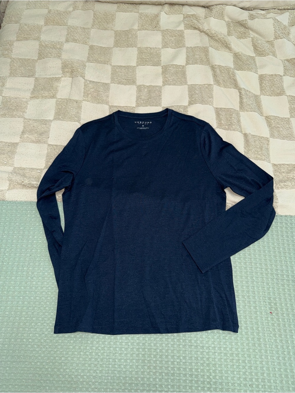 NWOT Unbound Merino navy blue long-sleeve crewneck tee size M